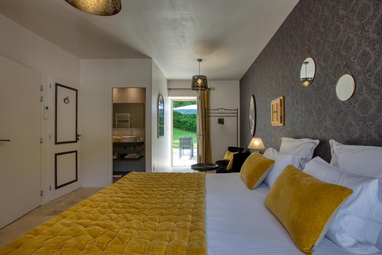 Domaine Des Pierres Blanches - Chambres D'Hotes Carlux Bagian luar foto