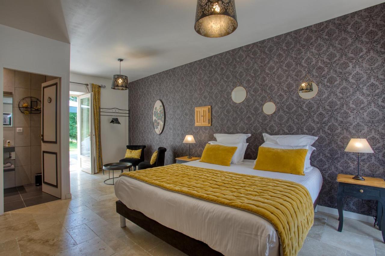 Domaine Des Pierres Blanches - Chambres D'Hotes Carlux Bagian luar foto