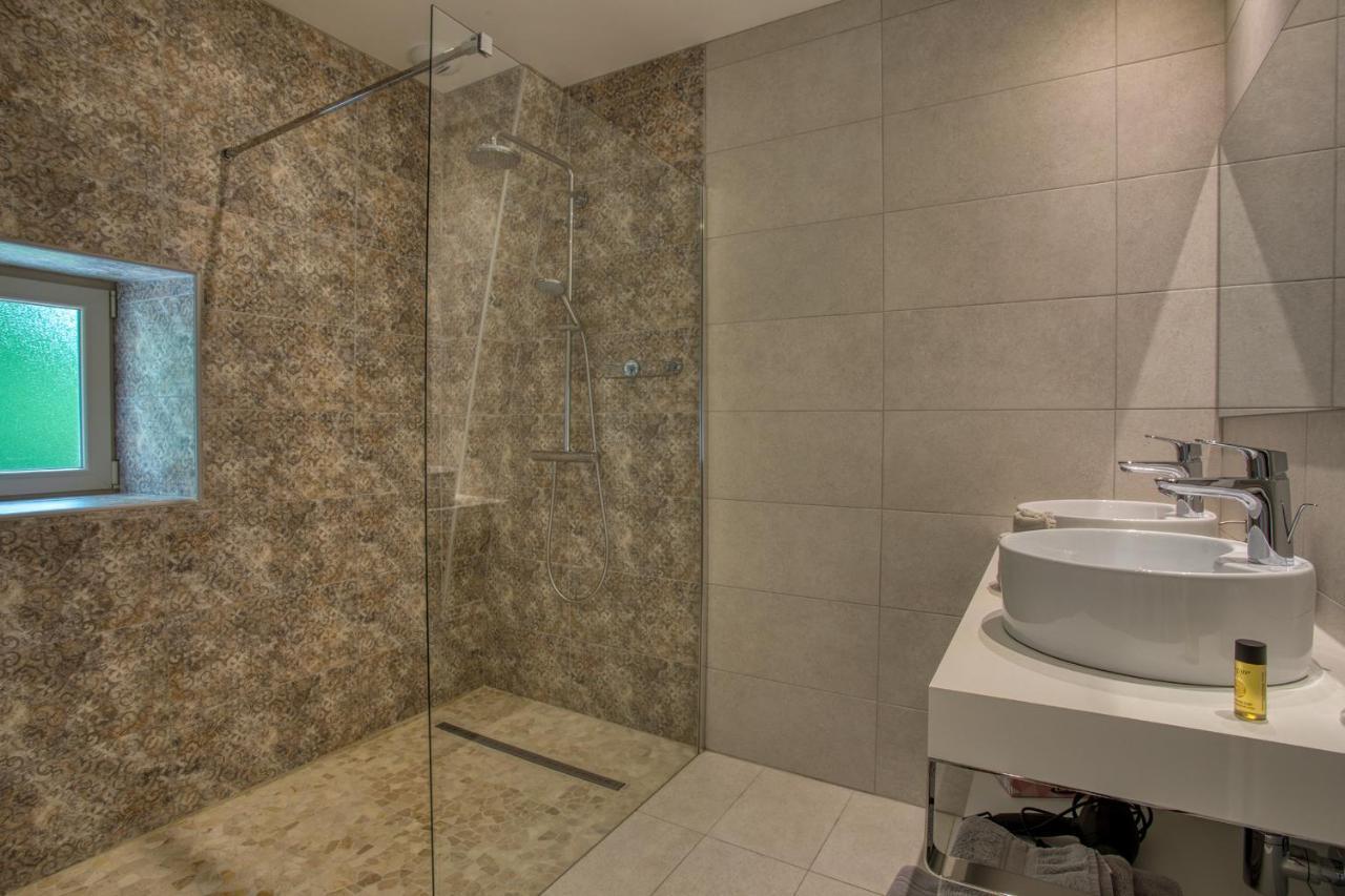 Domaine Des Pierres Blanches - Chambres D'Hotes Carlux Bagian luar foto